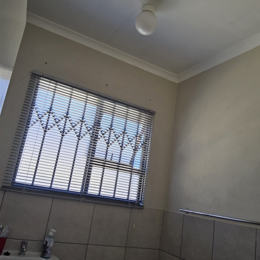 2 Bedroom Property for Sale in Raceway Free State